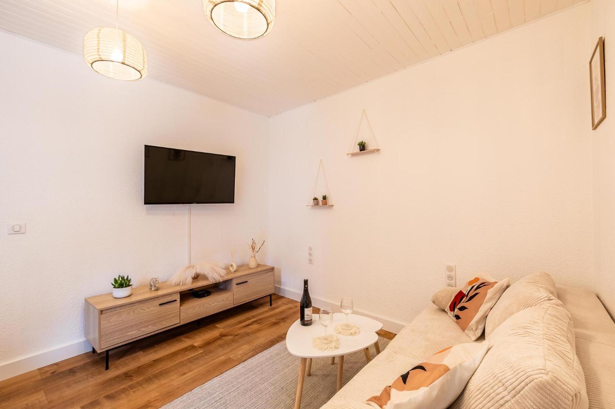 T2 Climatise Proche De Montpellier Avec Parking Public ! Apartamento Saint-Georges-dʼOrques Exterior foto
